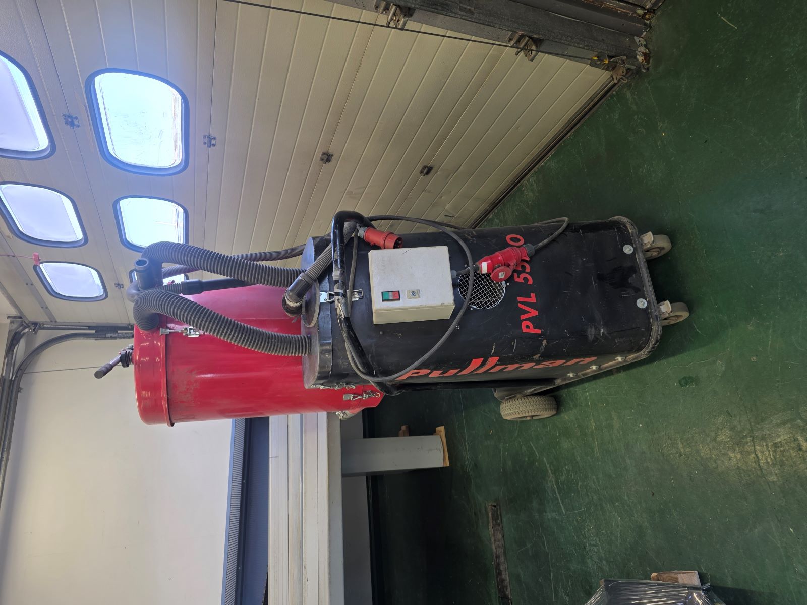 Iðnaðarriksuga Pullman PVL 5500